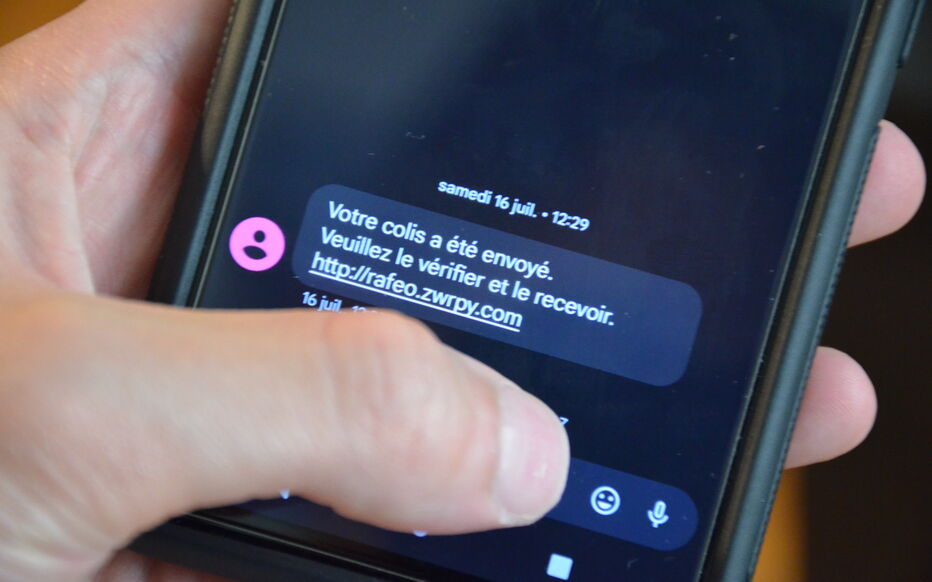 SMS Frauduleux - "Frais de douane pour votre colis